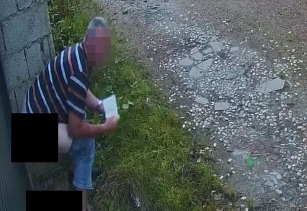 phantom pooper